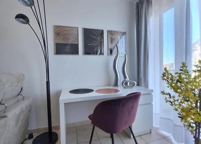 Apartment Le Conti Proche Roissy - Asterix- Gare *